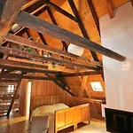 Soukenicka 44